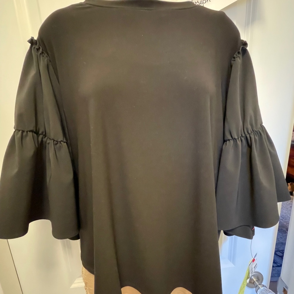 NWT Gorgeous black blouse